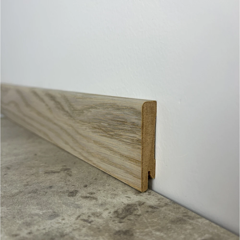 [woo:2009] Плінтус МДФ шпонований Дуб срібний 60х12х2000 мм. MDF-D6004